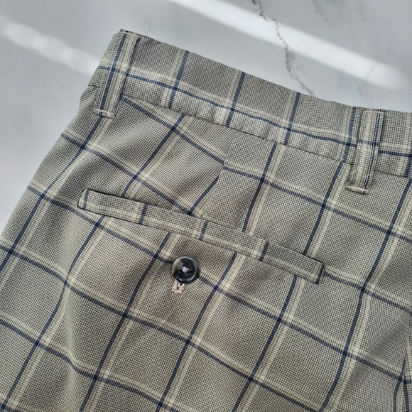 Greg Norman Tasso Elba Plaid Performance Golf Shorts Men's 32 - Picture 6 of 11